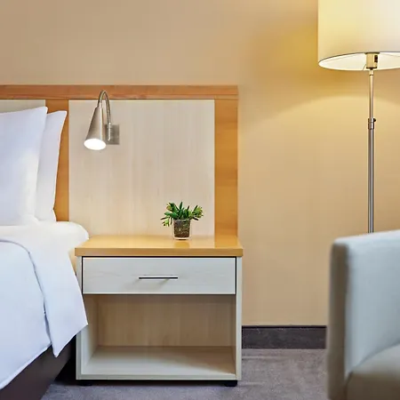 Lindner Am Dom, Part Of Jdv By Hyatt 4* Cologne