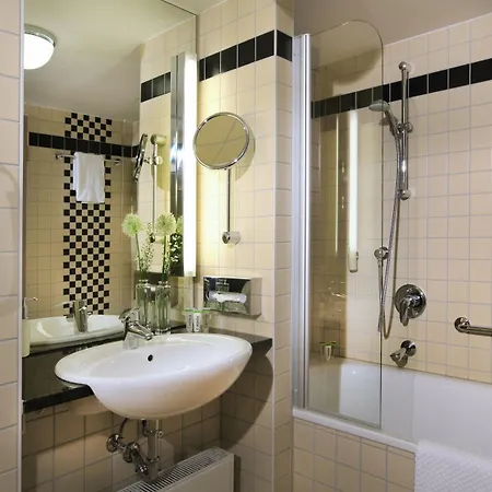 Lindner Am Dom, Part Of Jdv By Hyatt Κολωνία